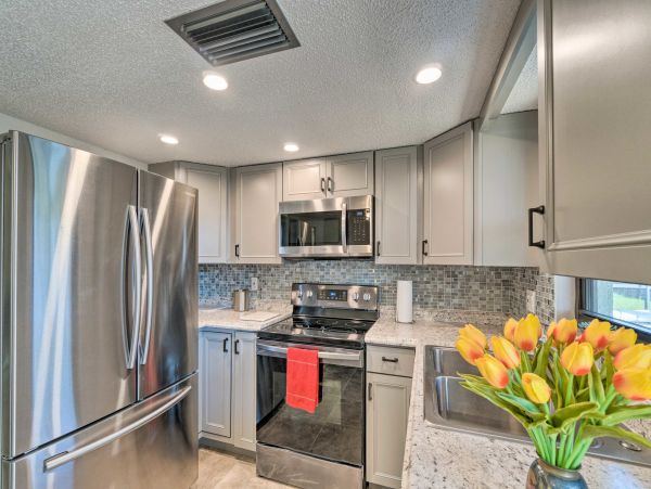 Bright Venice Rental with private pool
