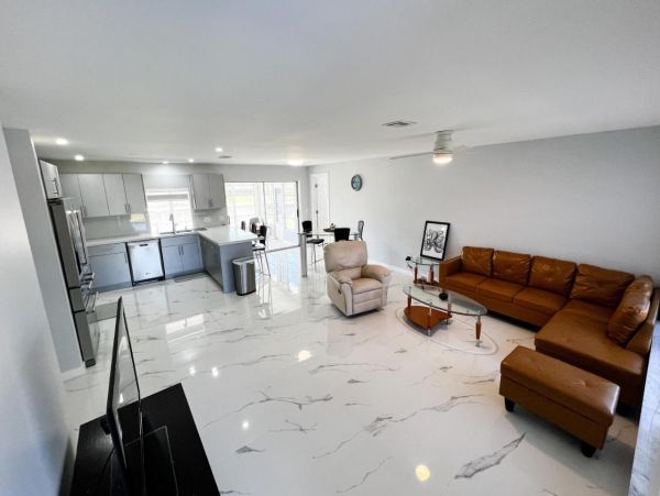 Cape Coral 2 Bedroom Home with Dock