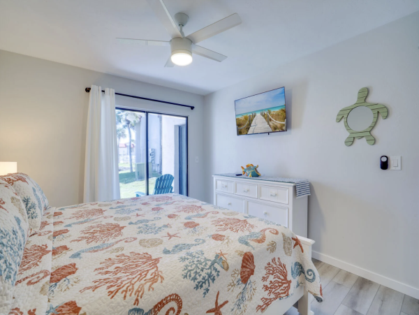 Anna Maria Cozy Coastal Retreat by the Beach