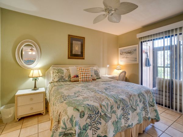 Anna Maria Island 1 Bedroom Vacation Condo Steps to Beach