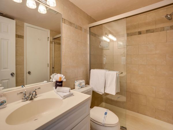 Anna Maria Island 1 Bedroom Vacation Condo Steps to Beach