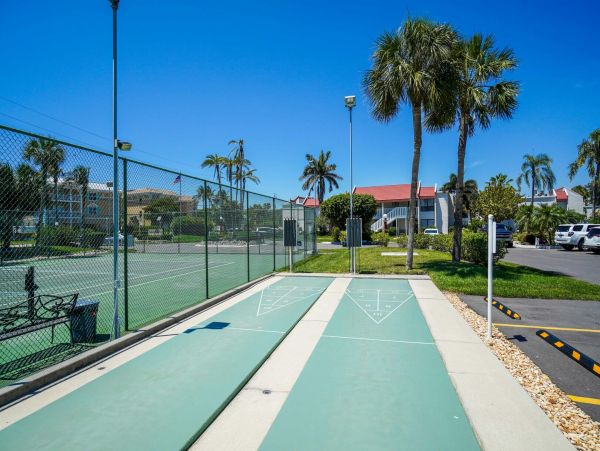 Anna Maria Island 1 Bedroom Vacation Condo Steps to Beach