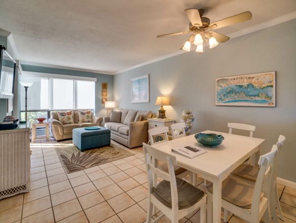 Anna Maria Island 1 Bedroom Vacation Condo Steps to Beach