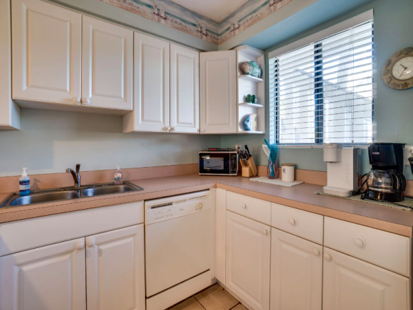 Anna Maria Island 1 Bedroom Vacation Condo Steps to Beach