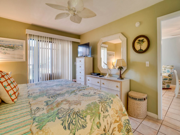 Anna Maria Island 1 Bedroom Vacation Condo Steps to Beach