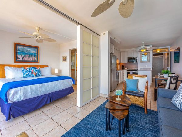 Ocean View Two Bedroom Vacation Rental Condo in Kihei