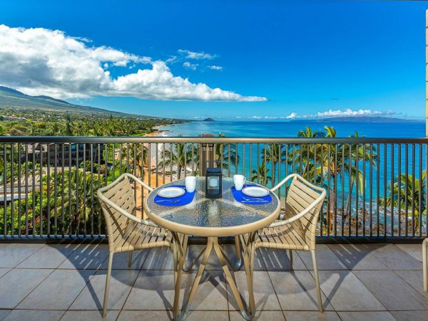 Ocean View Two Bedroom Vacation Rental Condo in Kihei