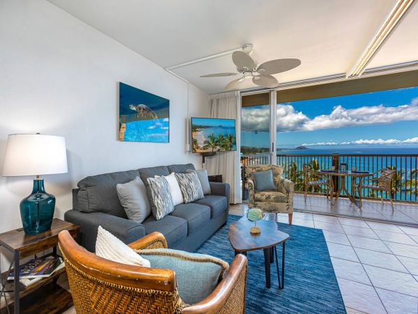 Ocean View Two Bedroom Vacation Rental Condo in Kihei