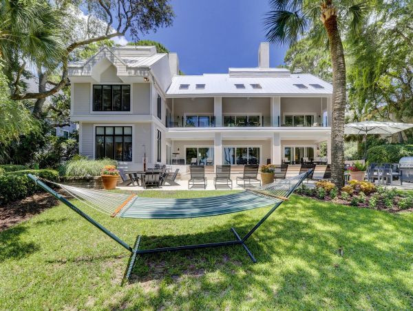 Luxury Oceanfront Vacation Home in Hilton Head Sleeps 14