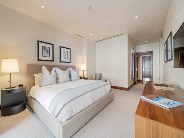 Luxury Vail Village penthouse with Valley Views