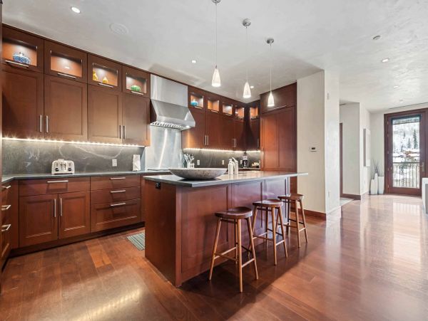 Luxury Vail Village penthouse with Valley Views