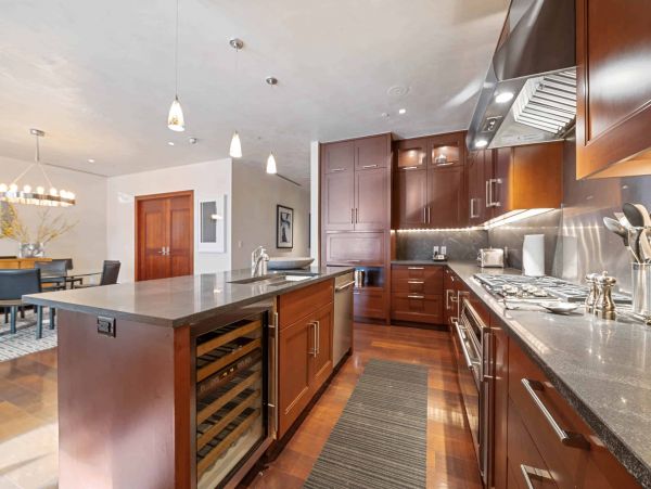 Luxury Vail Village penthouse with Valley Views