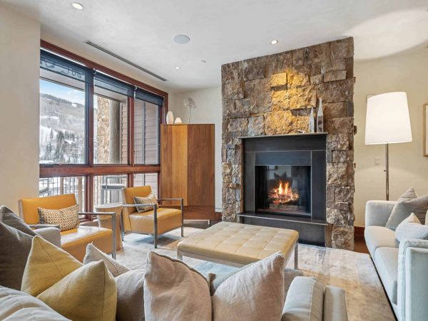 Luxury Vail Village penthouse with Valley Views