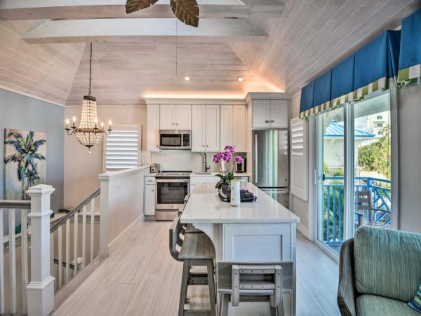 New Smyrna Beach Condo with 1 Bedroom Close to Beach