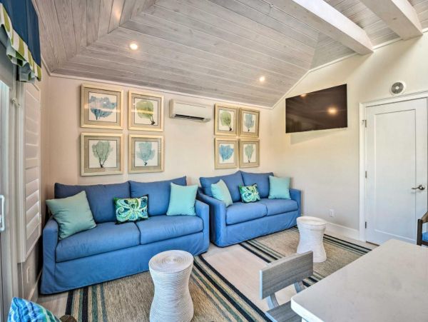 New Smyrna Beach Condo with 1 Bedroom Close to Beach
