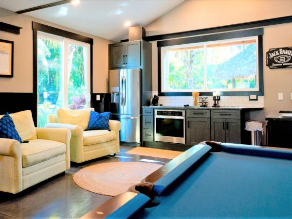 Bradenton Vacation Home Five Bedroom with Pool
