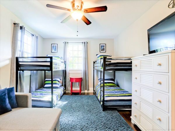 Bradenton Vacation Home Five Bedroom with Pool