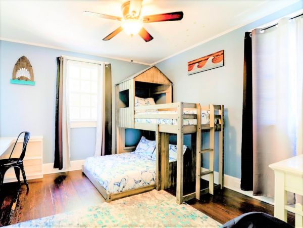 Bradenton Vacation Home Five Bedroom with Pool