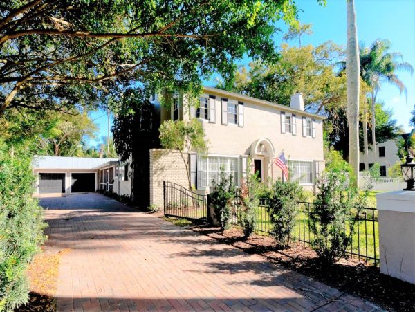 Bradenton Vacation Home Five Bedroom with Pool
