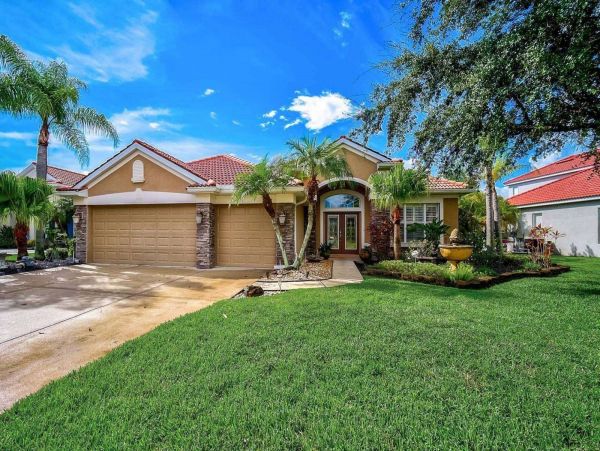 Luxury Bradenton Vacation Home Four Bedroom