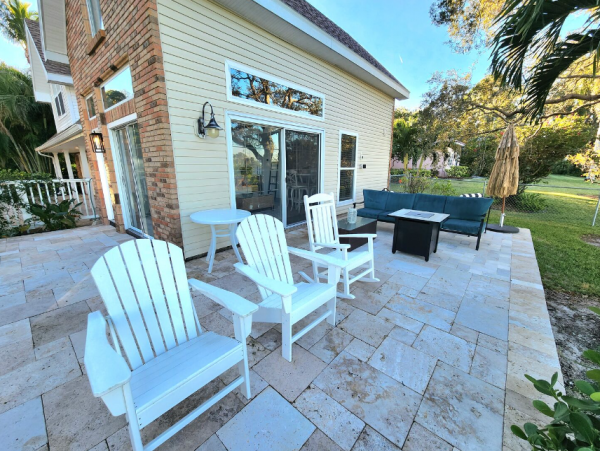 Bradenton Waterfront Oasis: Spacious Rental for 18 Guests