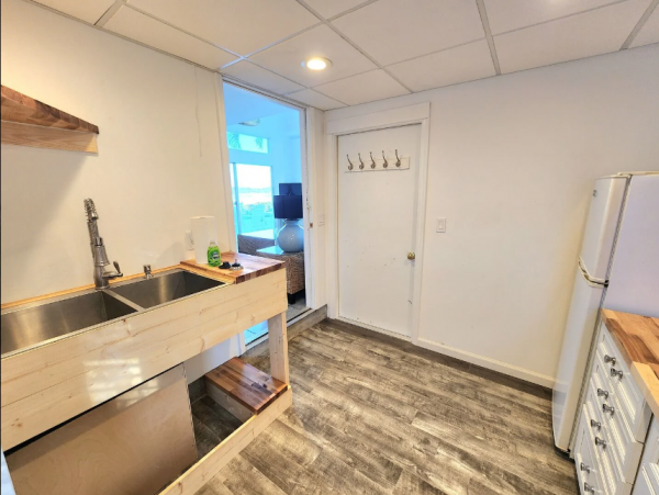 Bradenton Waterfront Oasis: Spacious Rental for 18 Guests