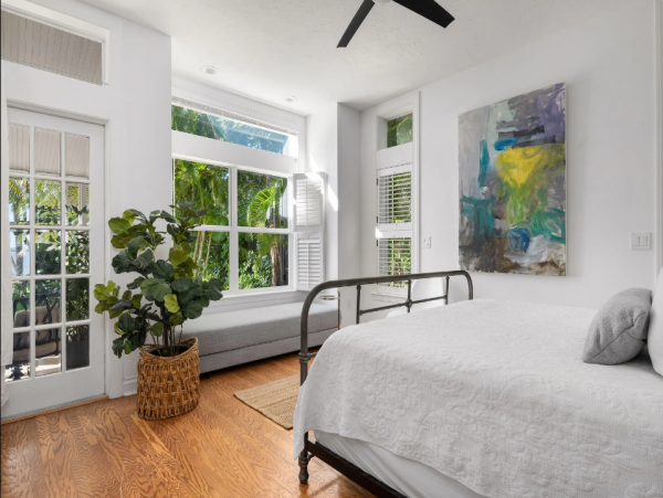 Bradenton Waterfront Oasis: Spacious Rental for 18 Guests