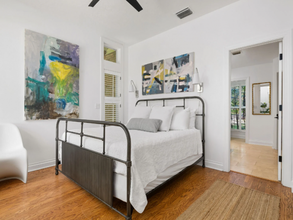 Bradenton Waterfront Oasis: Spacious Rental for 18 Guests