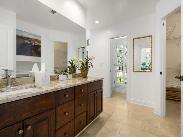 Bradenton Waterfront Oasis: Spacious Rental for 18 Guests