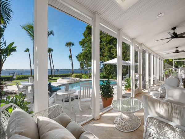 Bradenton Waterfront Oasis: Spacious Rental for 18 Guests