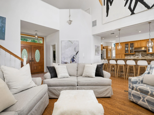 Bradenton Waterfront Oasis: Spacious Rental for 18 Guests