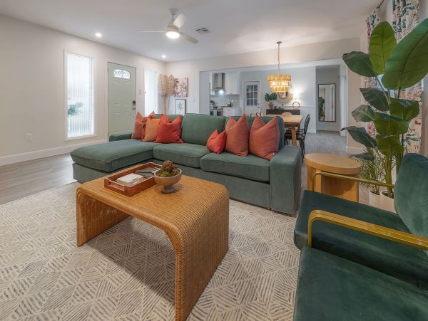 Clearwater Vacation Pool Home Sleeps 12 Guests