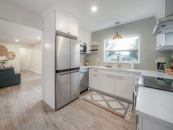 Clearwater Vacation Pool Home Sleeps 12 Guests