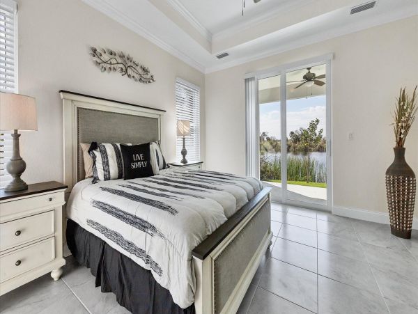 Beautiful Waterfront 3 Bedroom Home in Port Charlotte