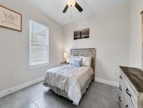 Beautiful Waterfront 3 Bedroom Home in Port Charlotte