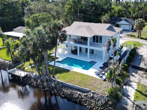 Luxury Vacation Home in Bonita Springs