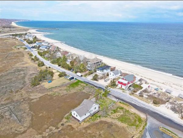 Hamptons Pool Home Hot Tub Luxury Wow!