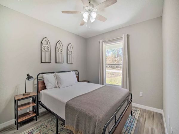 Ocala Charming Vacation Home Sleeps Six Guests