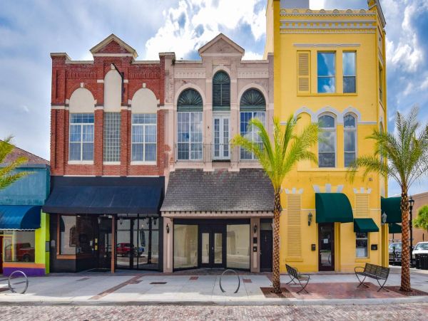 Ocala Charming Vacation Home Sleeps Six Guests