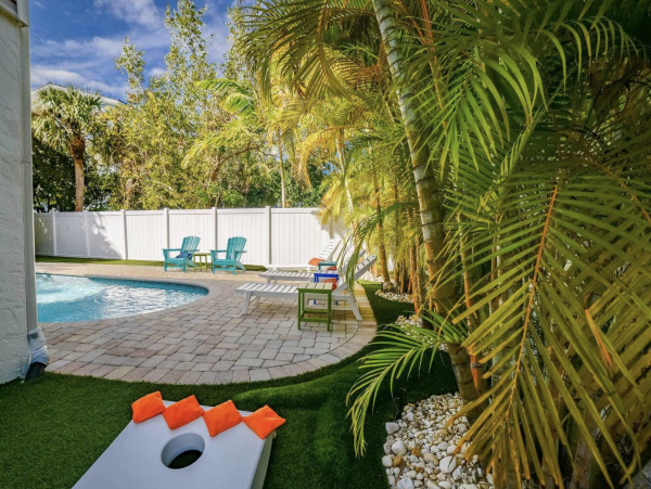 Only One Block to the Beach a Great Anna Maria Island Home