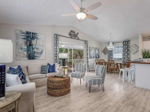 Only One Block to the Beach a Great Anna Maria Island Home
