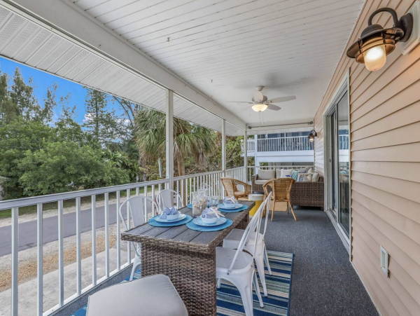 Only One Block to the Beach a Great Anna Maria Island Home