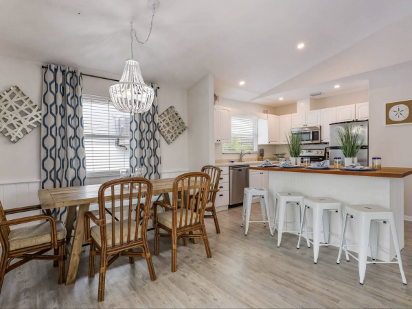Only One Block to the Beach a Great Anna Maria Island Home