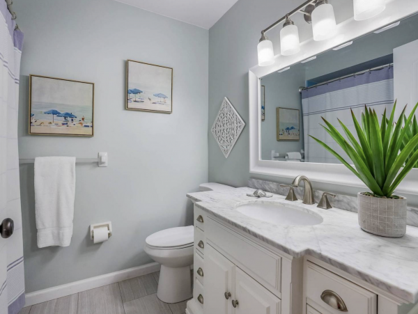 Only One Block to the Beach a Great Anna Maria Island Home
