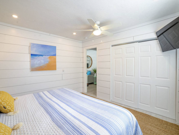 Only One Block to the Beach a Great Anna Maria Island Home