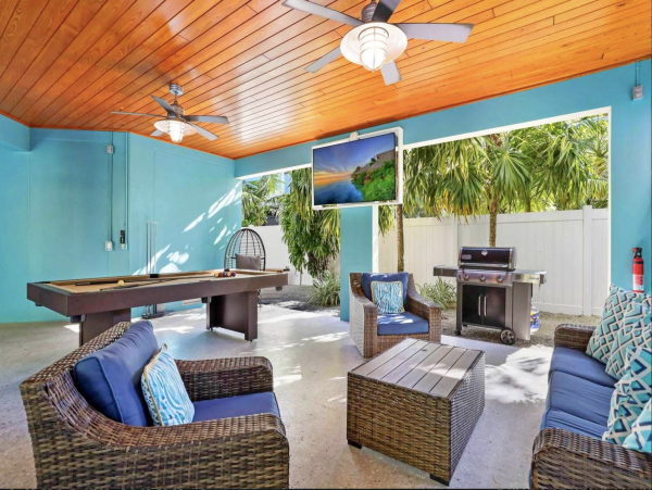 Stunning Luxurious Pool Home For Anna Maria Island North End Vacation Retreat