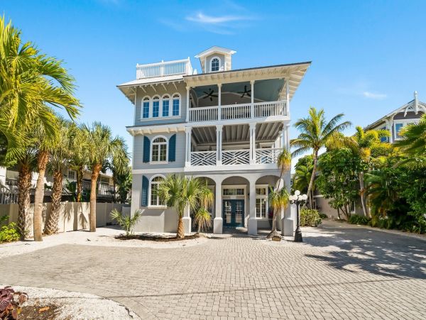 Anna Maria Vacation Home Almost on the Beach!