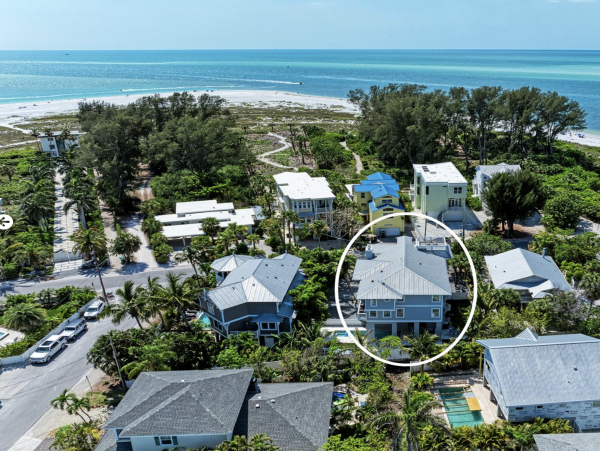 Anna Maria Vacation Home Almost on the Beach!