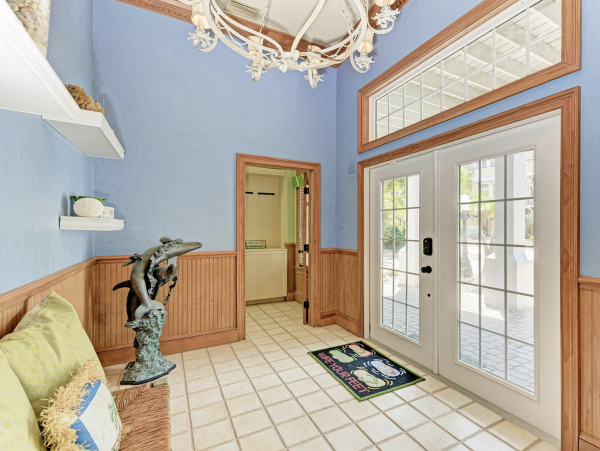 Anna Maria Vacation Home Almost on the Beach!
