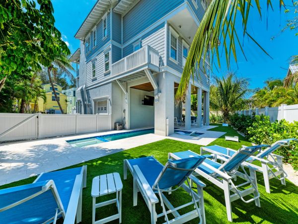 Anna Maria Vacation Home Almost on the Beach!